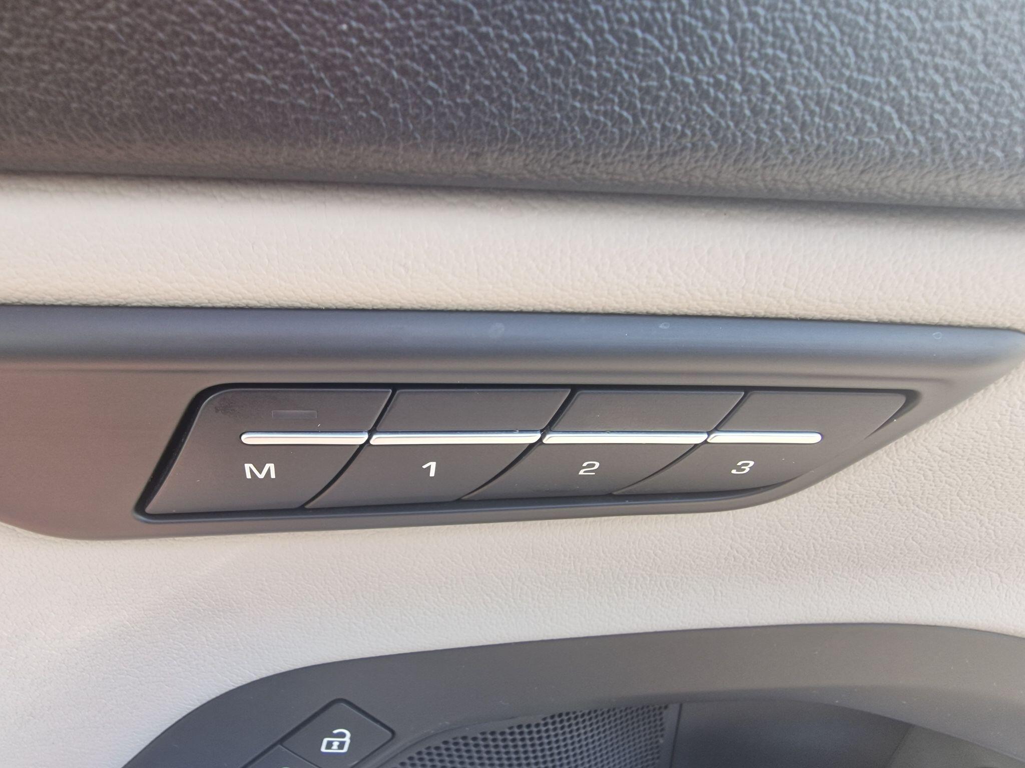 Jaguar E-Pace view 26