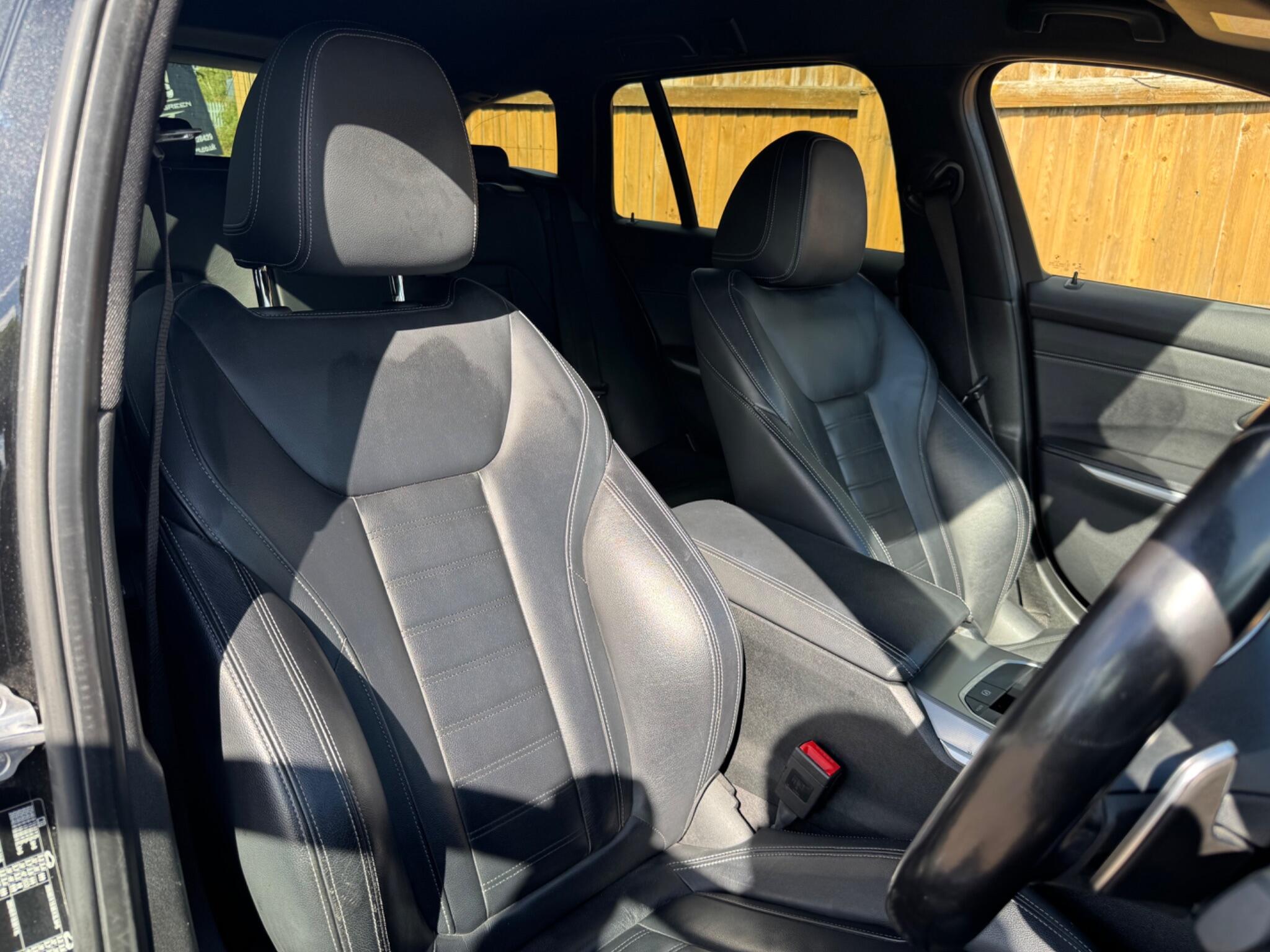 BMW 3 Series view 20