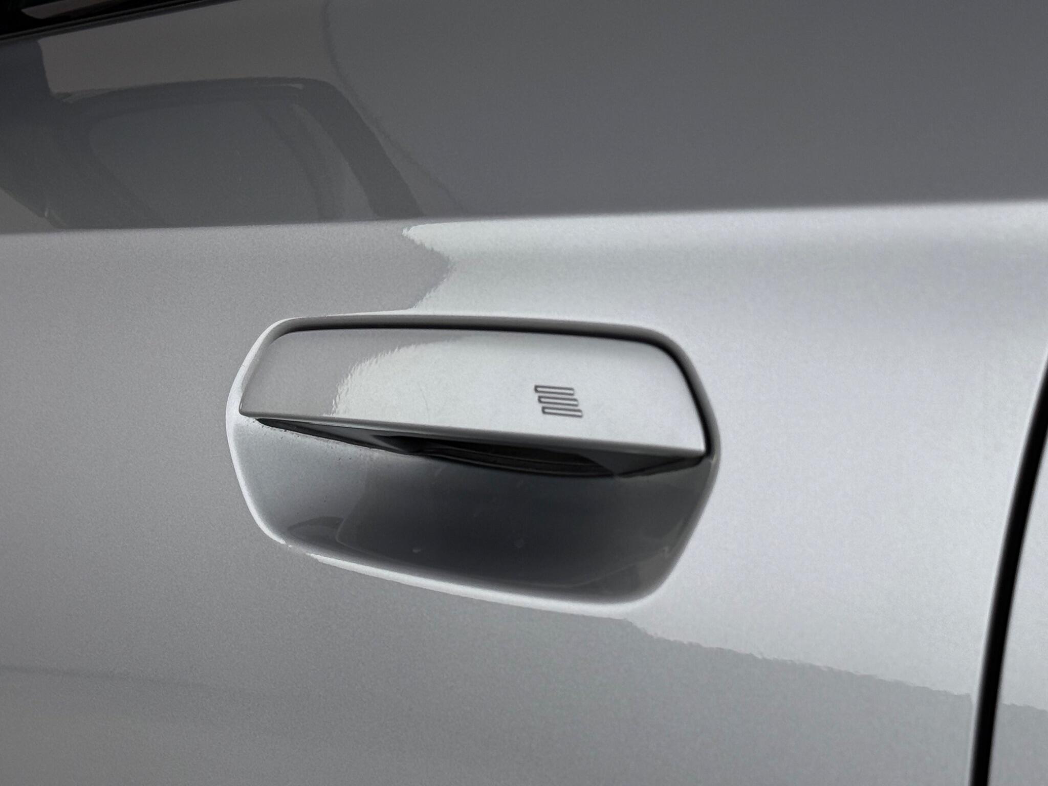 BMW Ix1 view 39