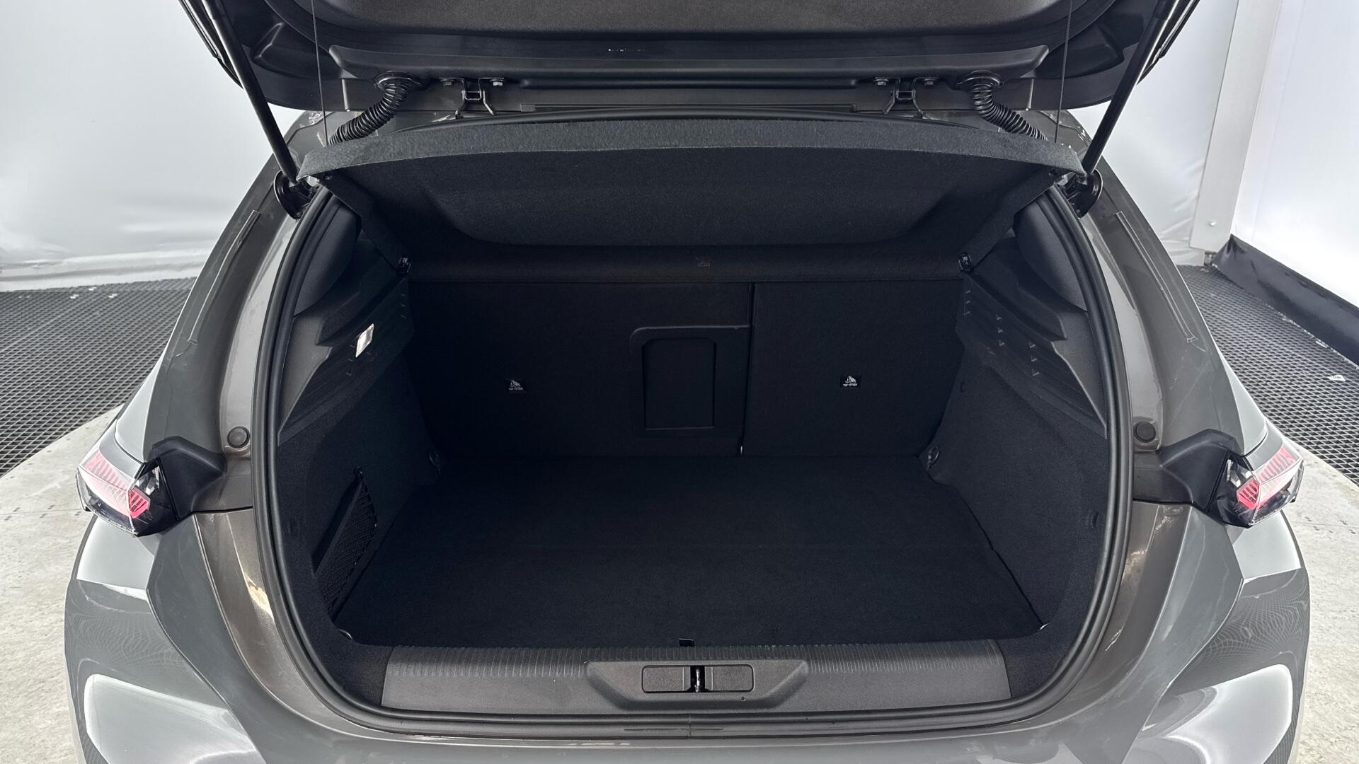 Peugeot 308 view 15