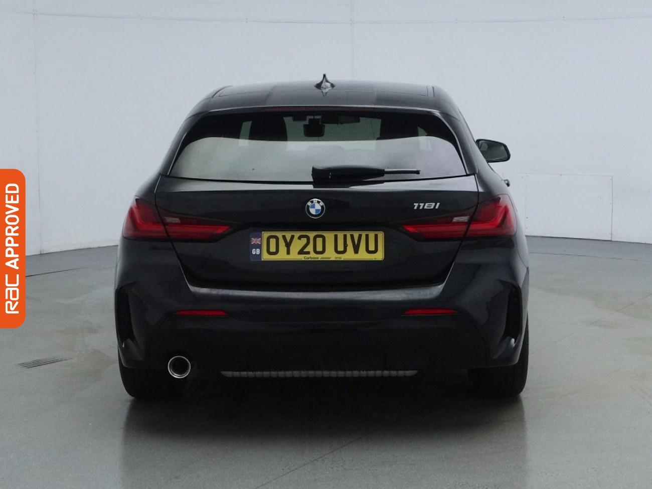 BMW 1 Series view 8