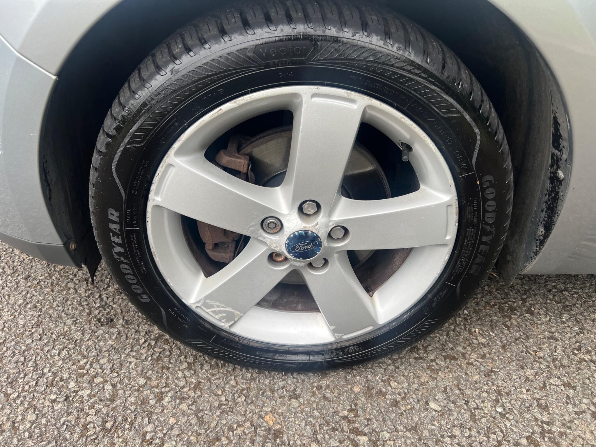 Ford S-Max view 38