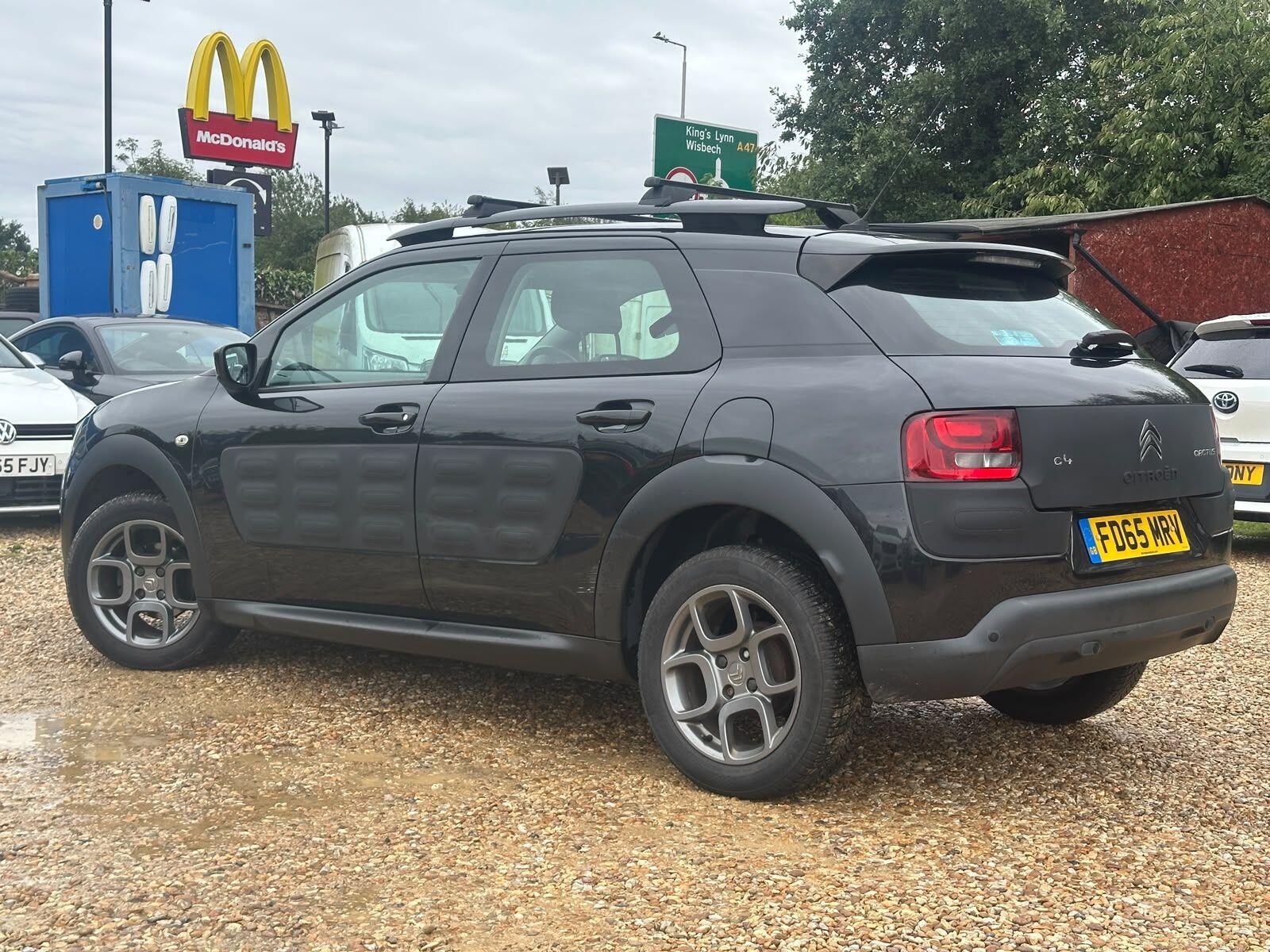 Citroen C4 Cactus view 4