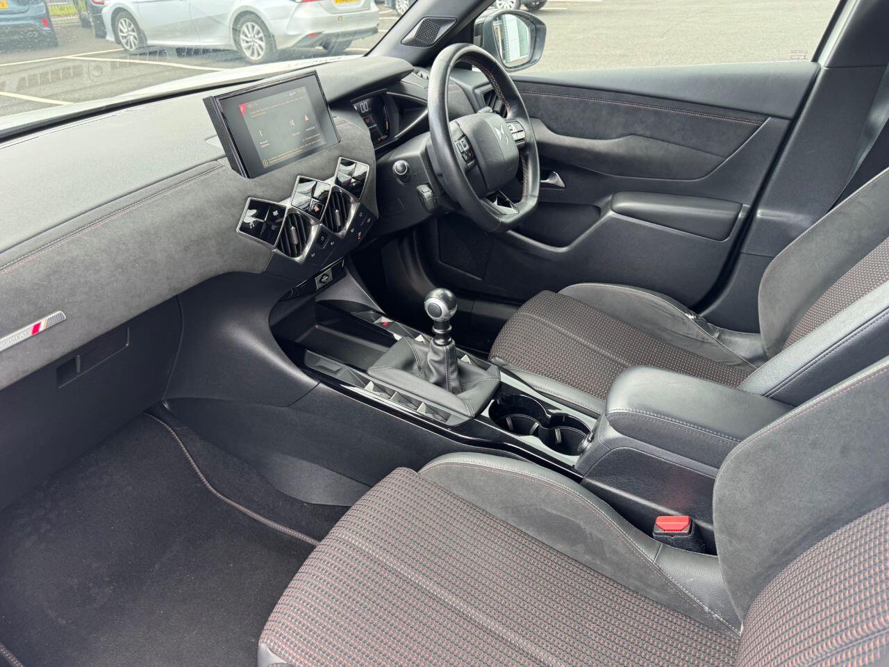 DS Automobiles DS 3 Crossback view 7