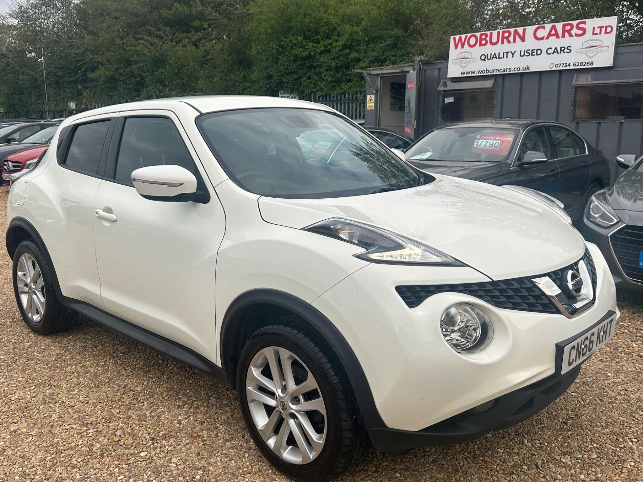 2016 Nissan Juke in White for sale