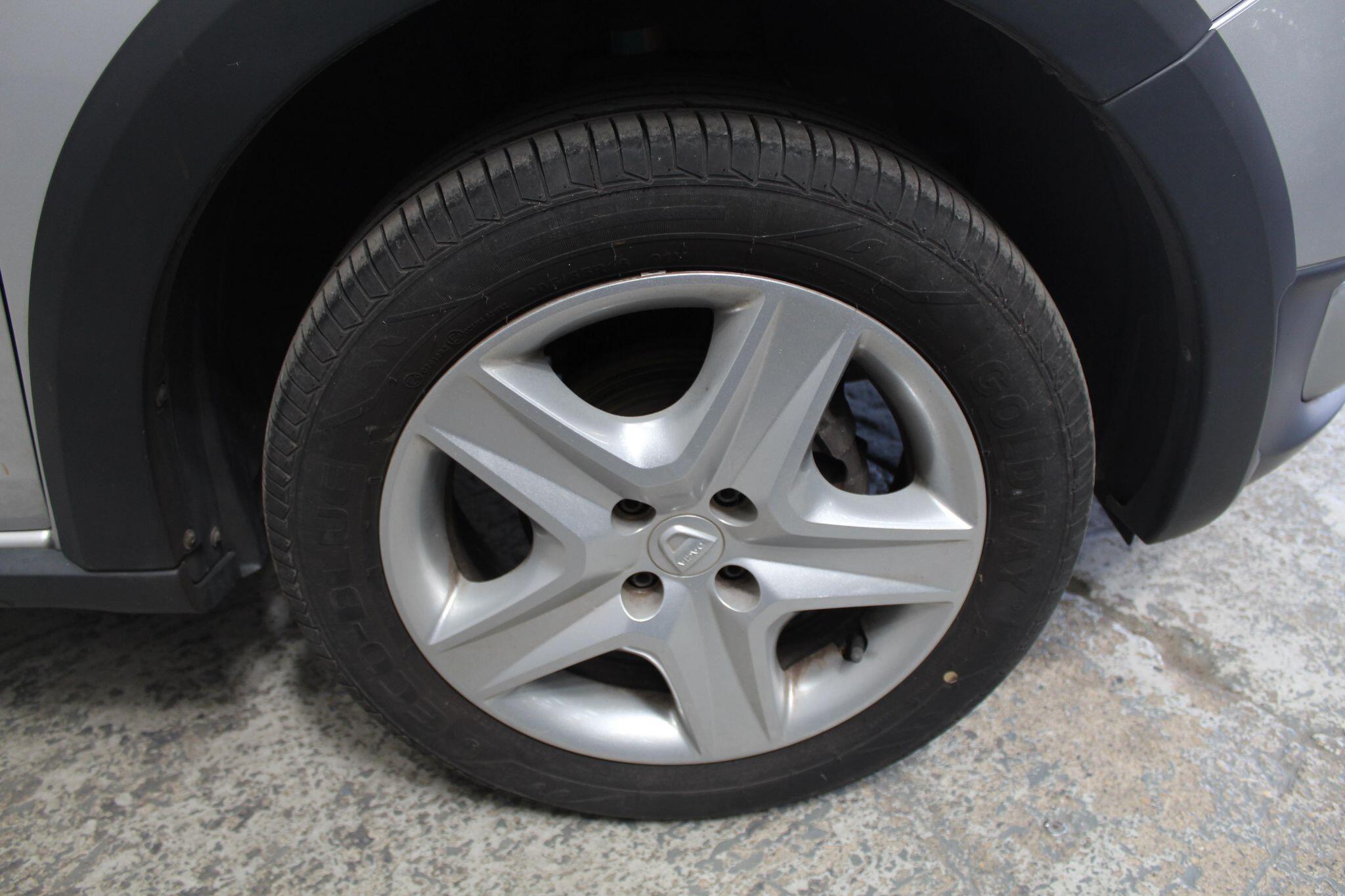 Dacia Sandero view 53