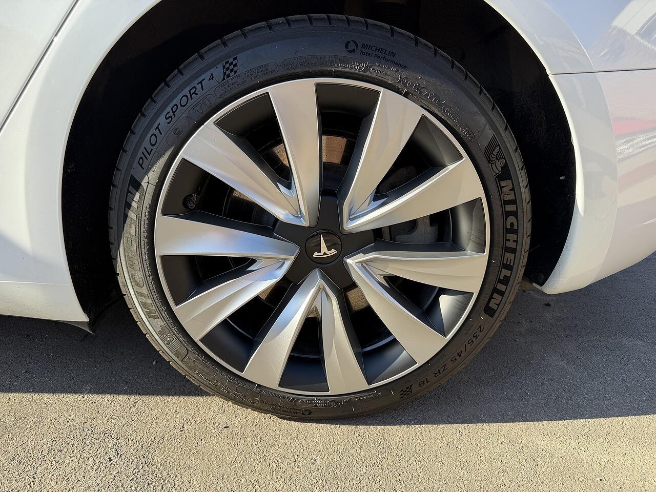 Tesla Model 3 view 20