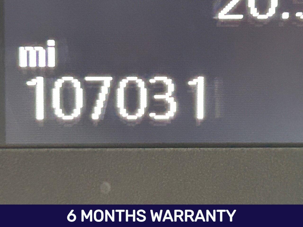 Volkswagen Golf view 3
