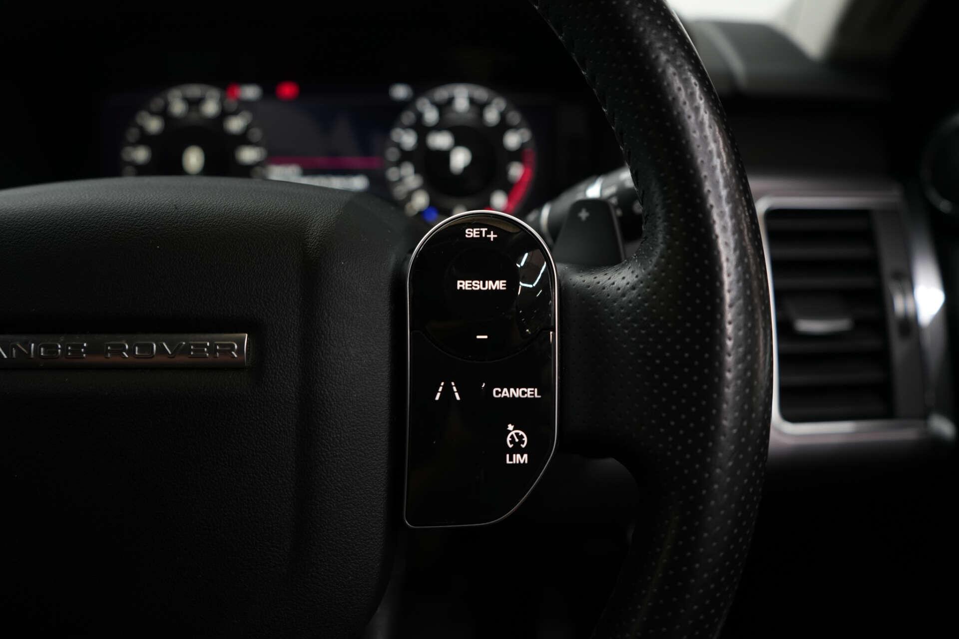 Land Rover Range Rover Sport view 40