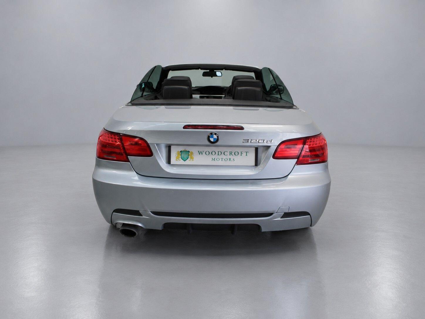BMW 3 Series view 14