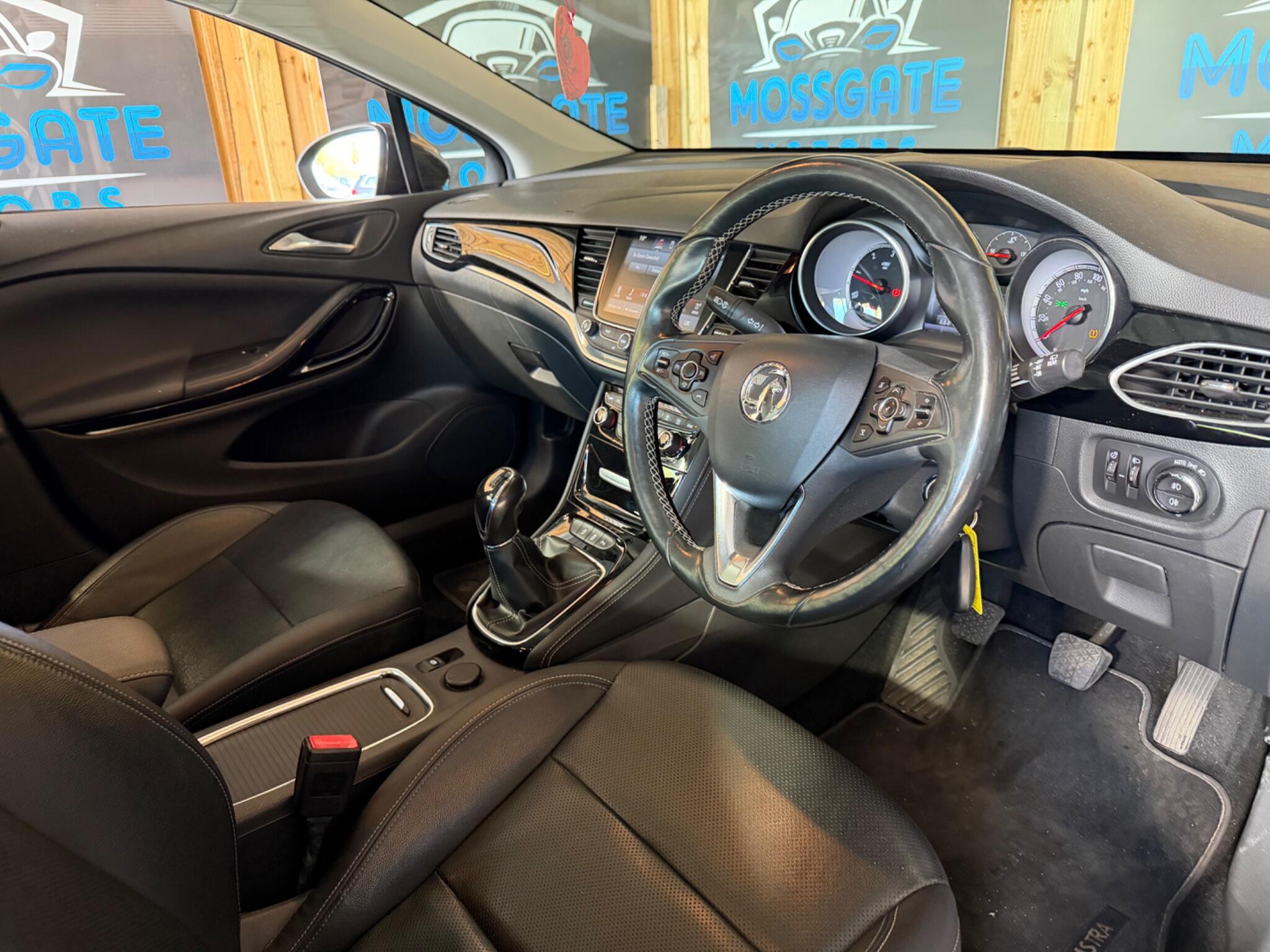 Vauxhall Astra view 13