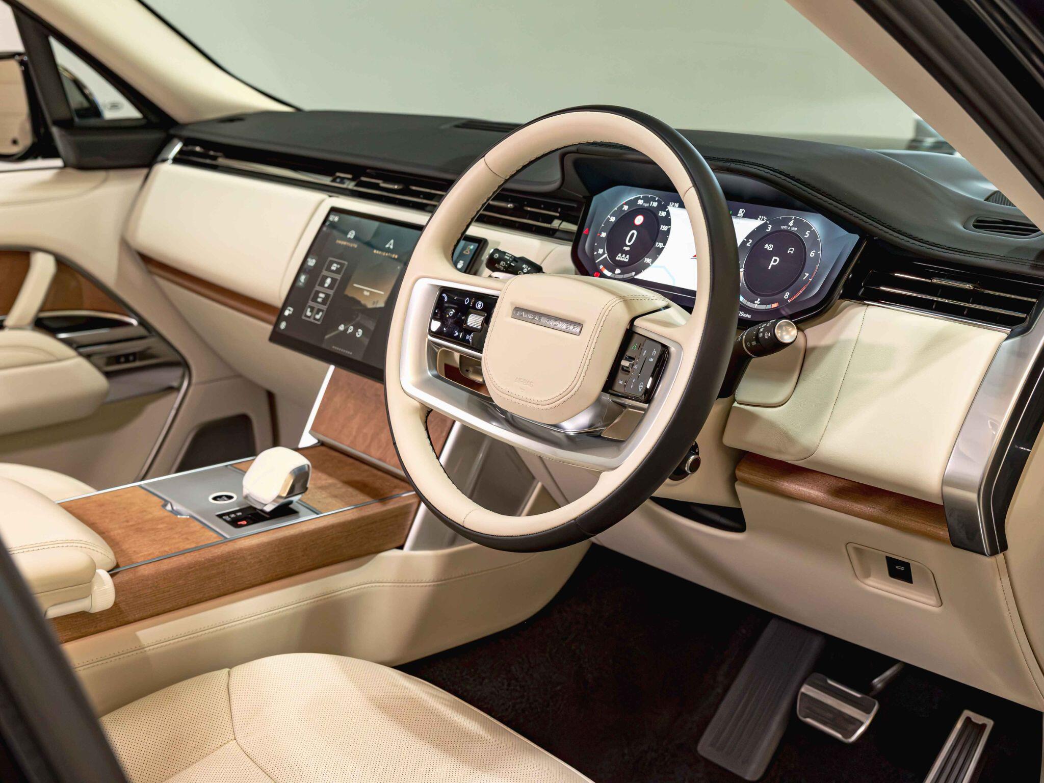 Land Rover Range Rover view 19