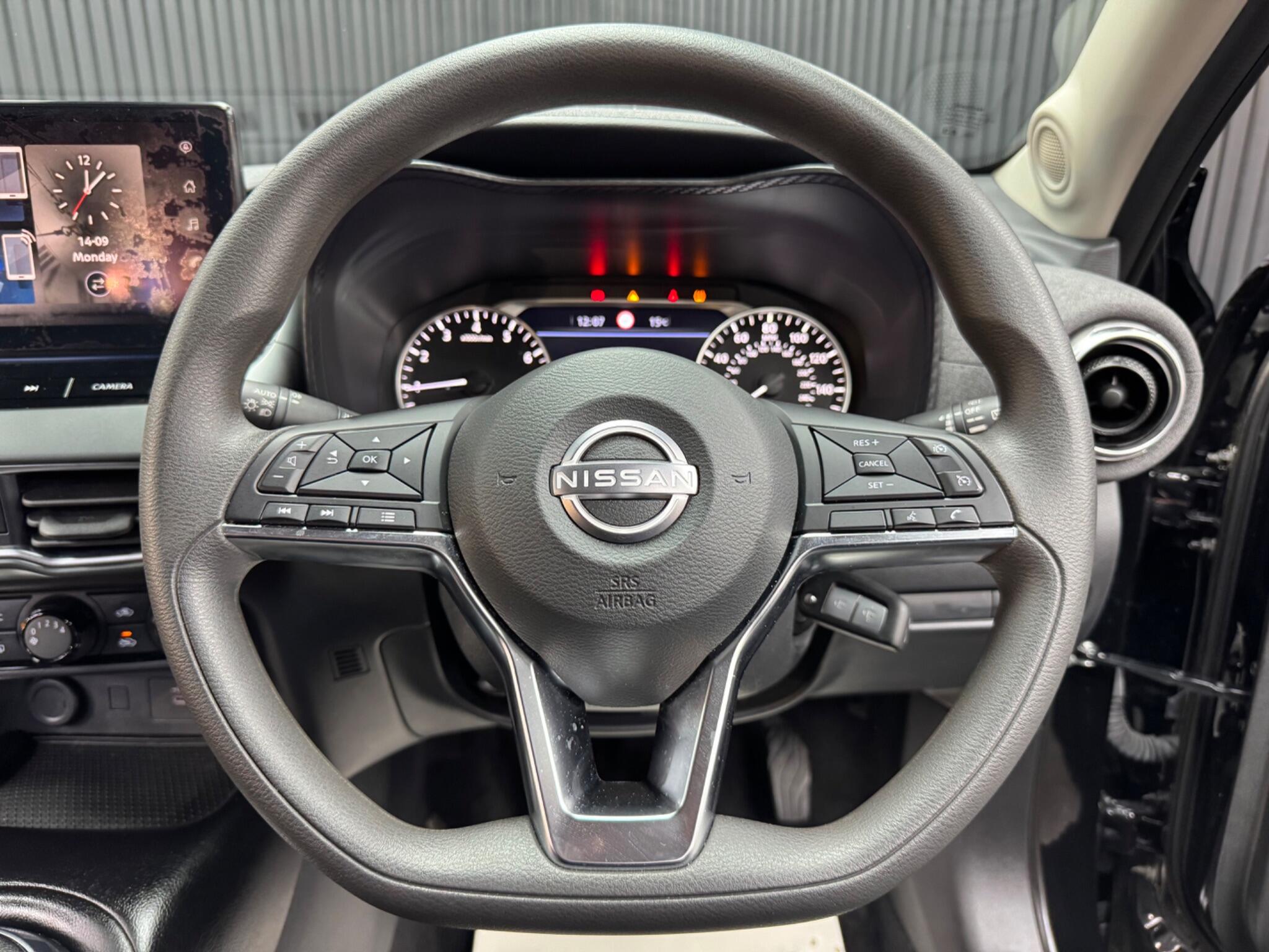 Nissan Juke view 38