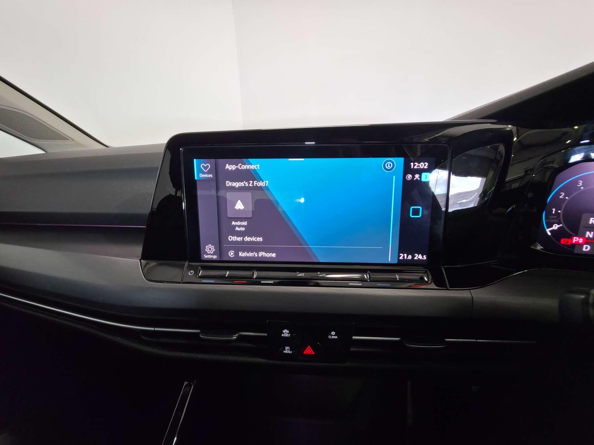 Volkswagen Golf view 41
