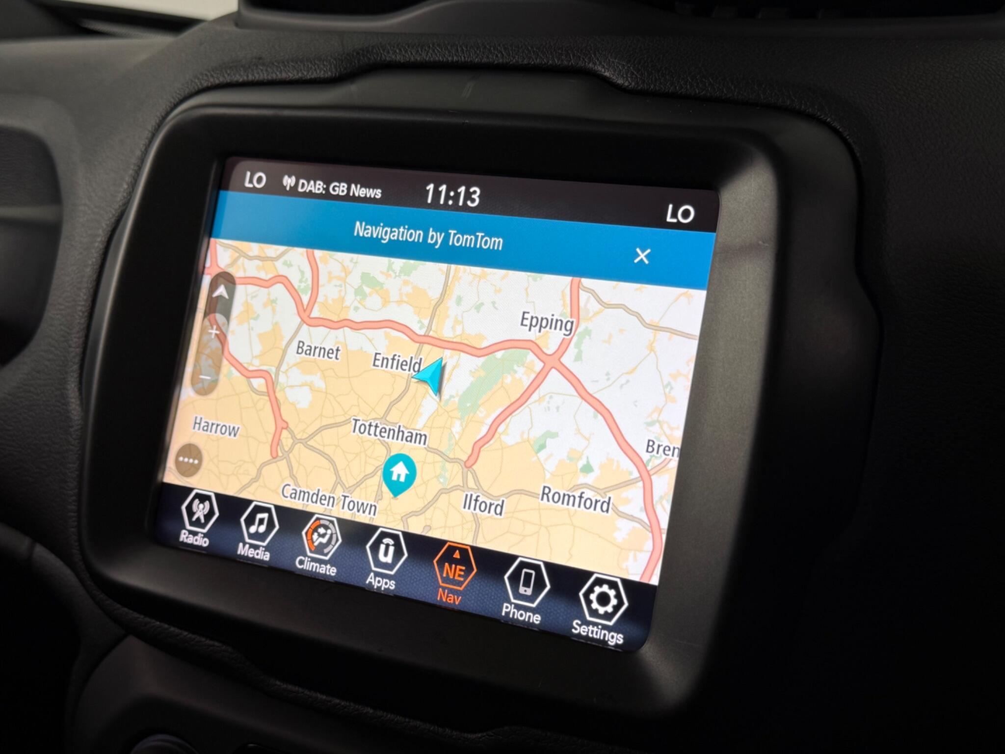 Jeep Renegade view 25