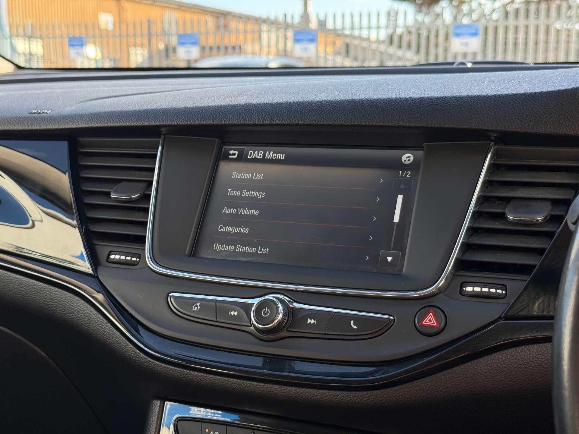 Vauxhall Astra view 62