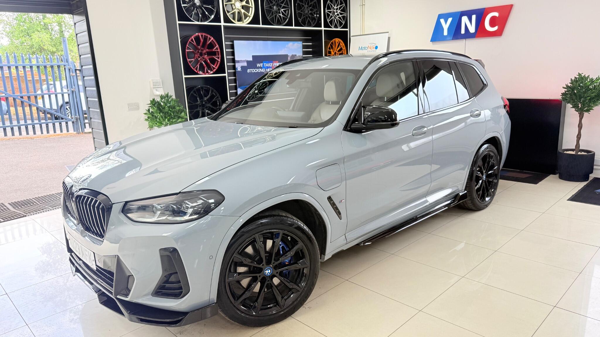 BMW X3 view 2
