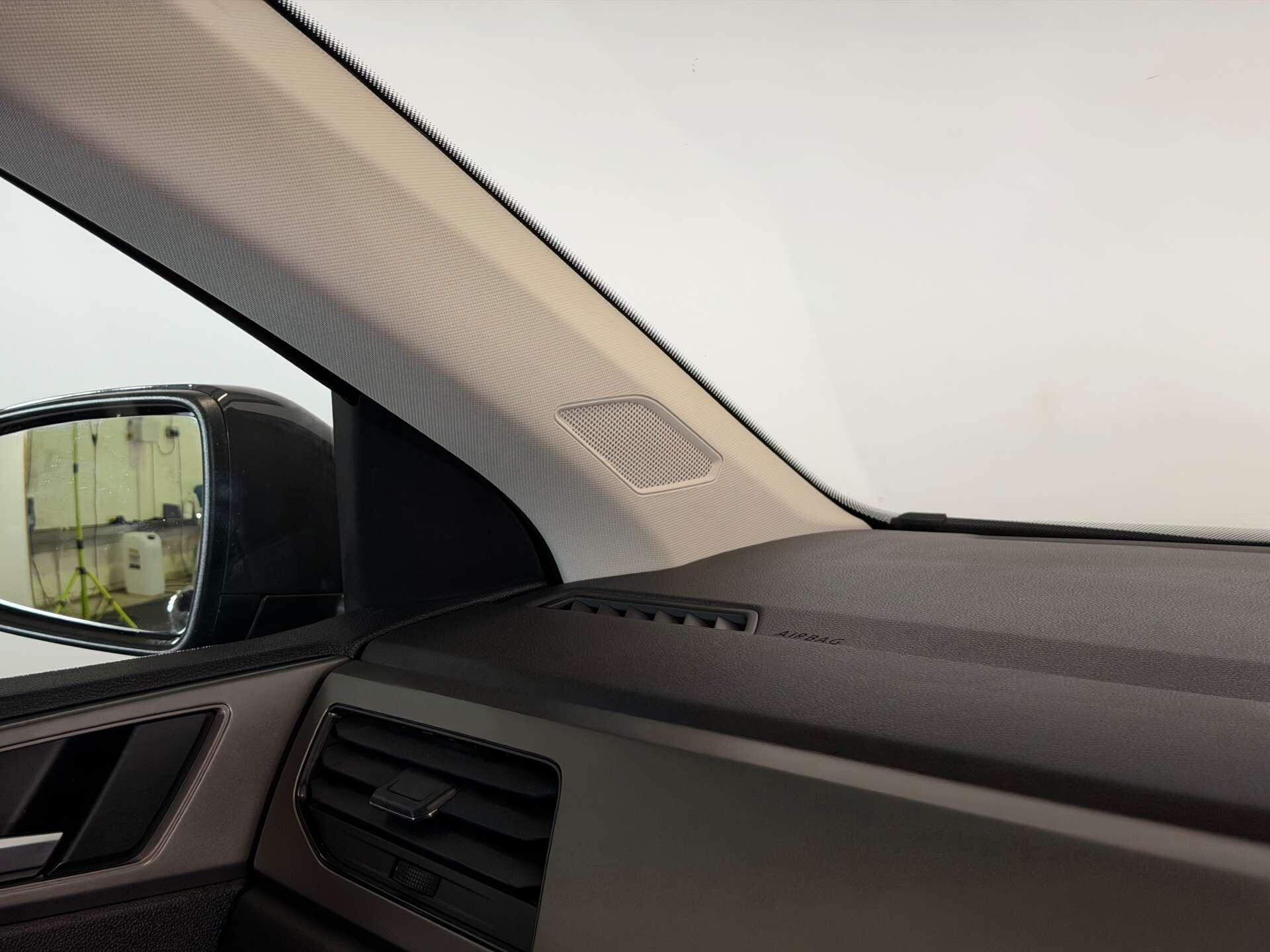 Volkswagen Polo view 26
