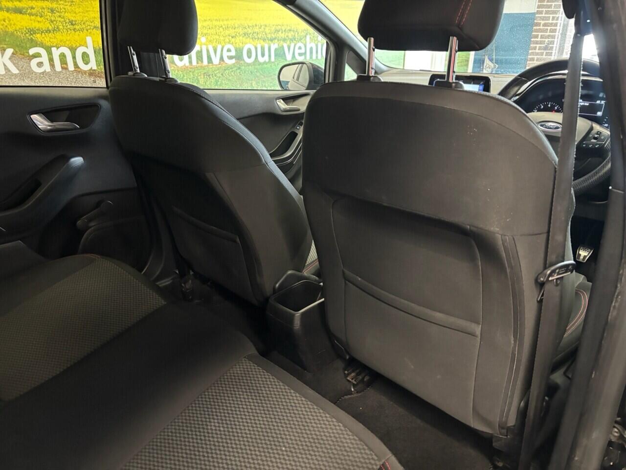 Ford Fiesta view 17