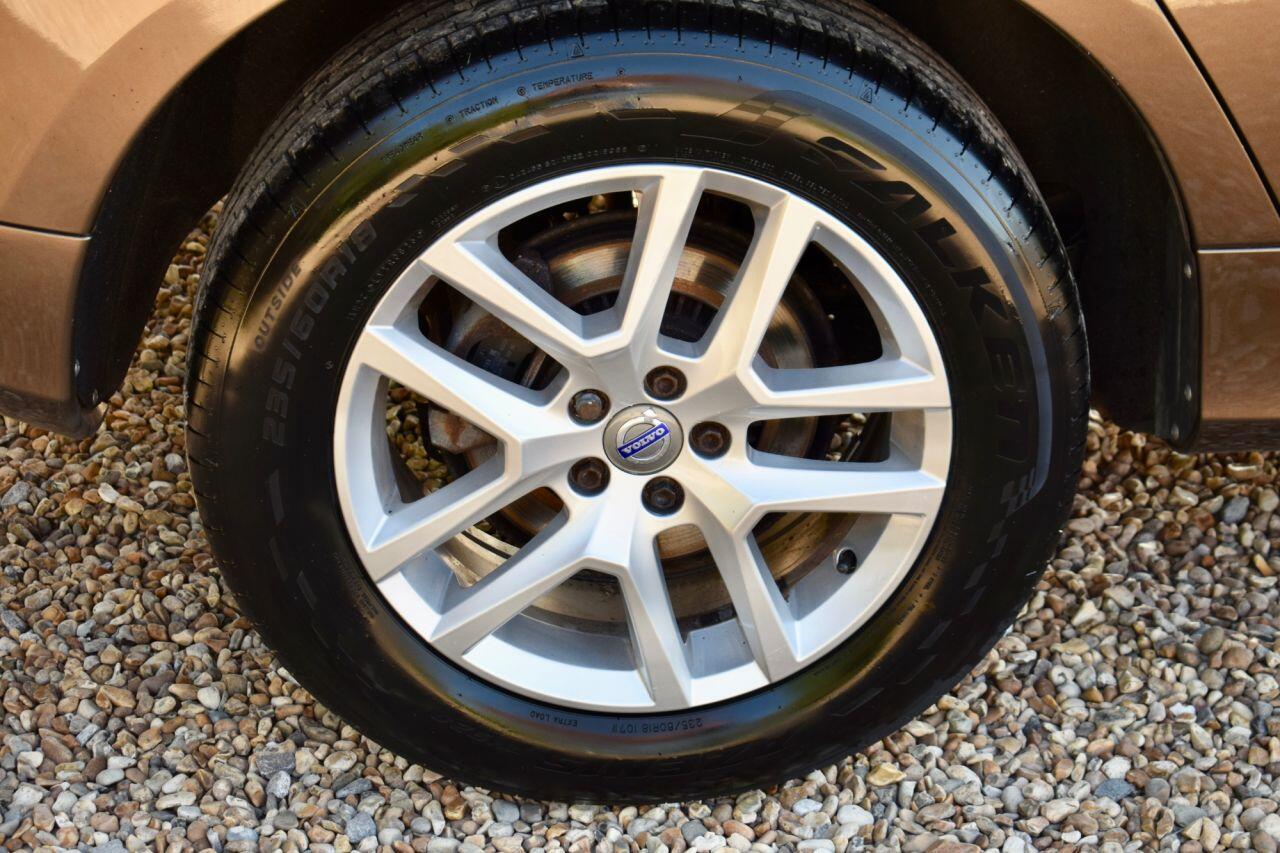 Volvo XC60 view 20