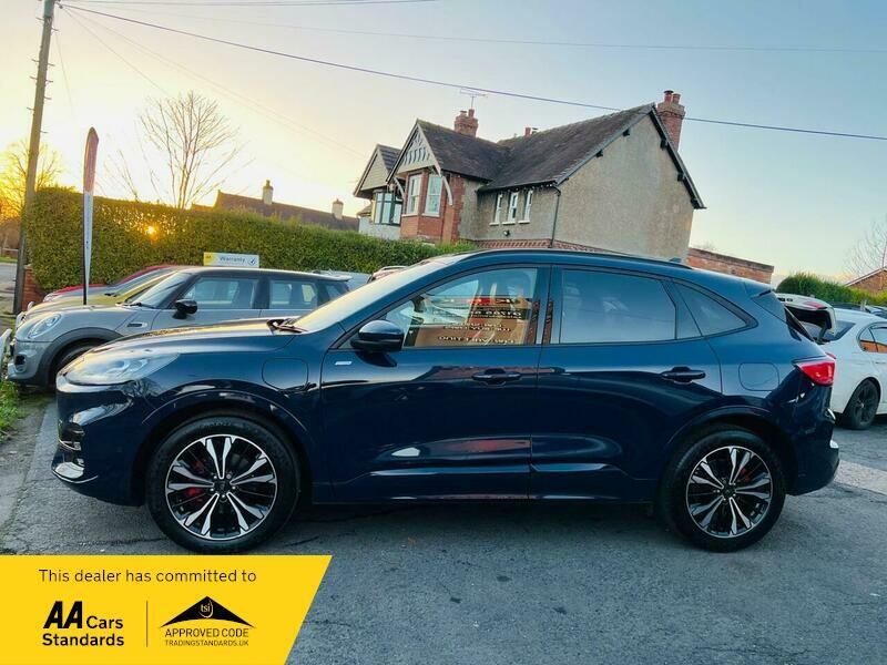 2023 Ford Kuga 2.5 EcoBoost Duratec 14.4kWh ST-Line X CVT Euro 6 (s/s) 5dr • 23,532 miles image 5