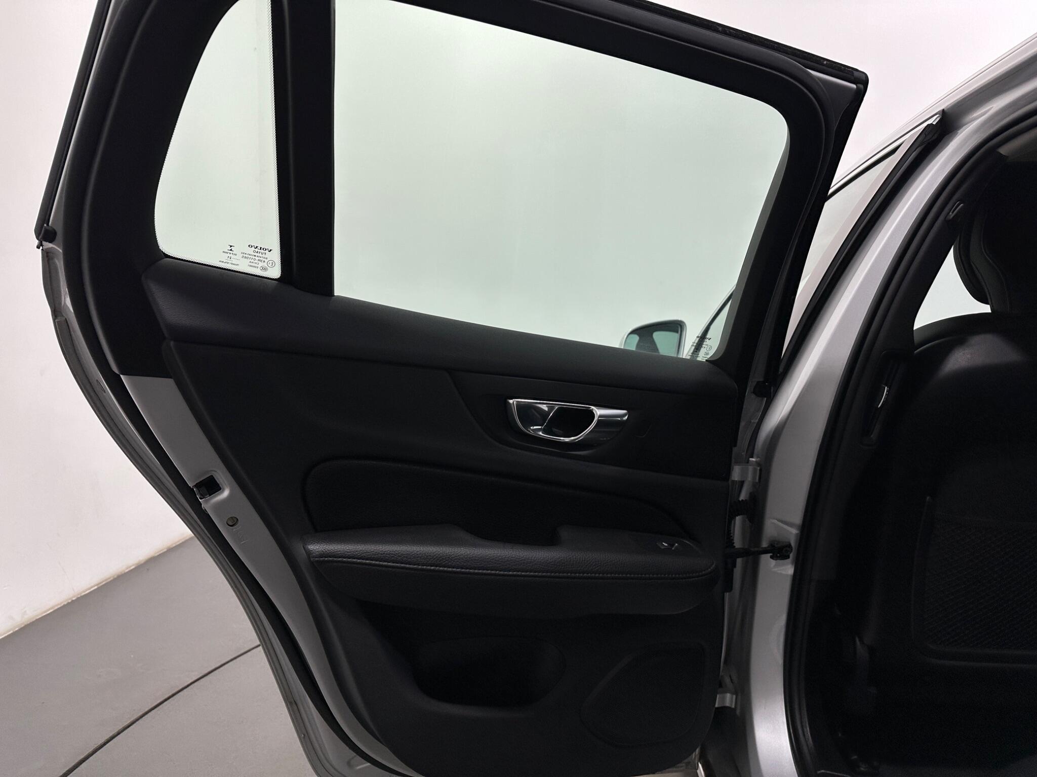 Volvo V60 view 39