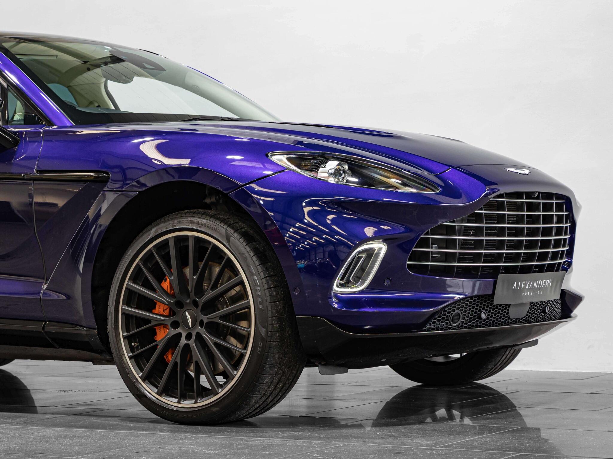 Aston Martin DBX view 12