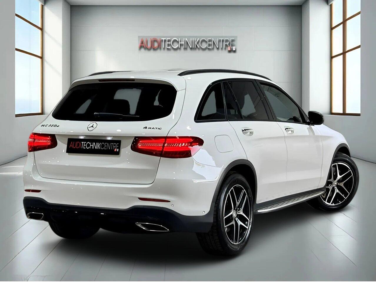 Mercedes-Benz GLC view 9
