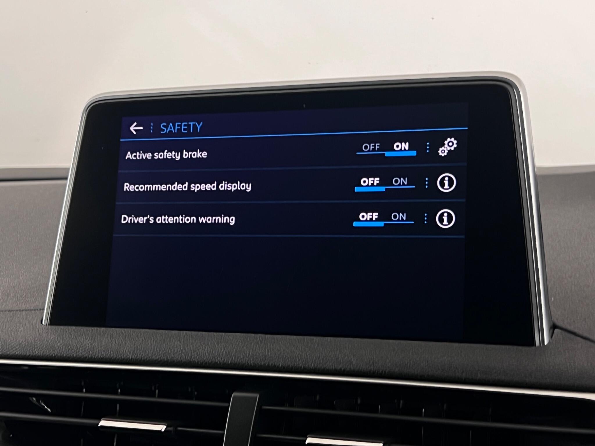 Peugeot 3008 view 29
