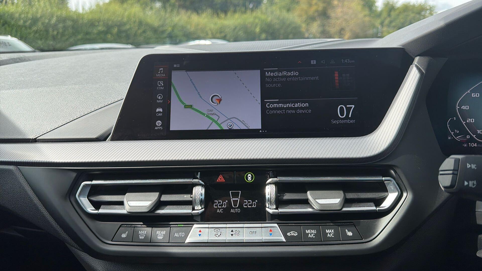 BMW 2 Series view 8