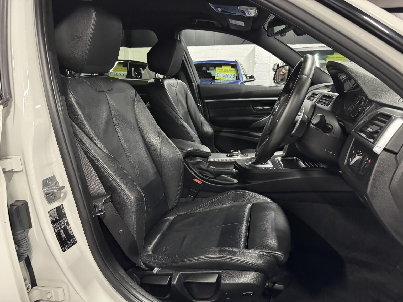 BMW 3 Series view 15