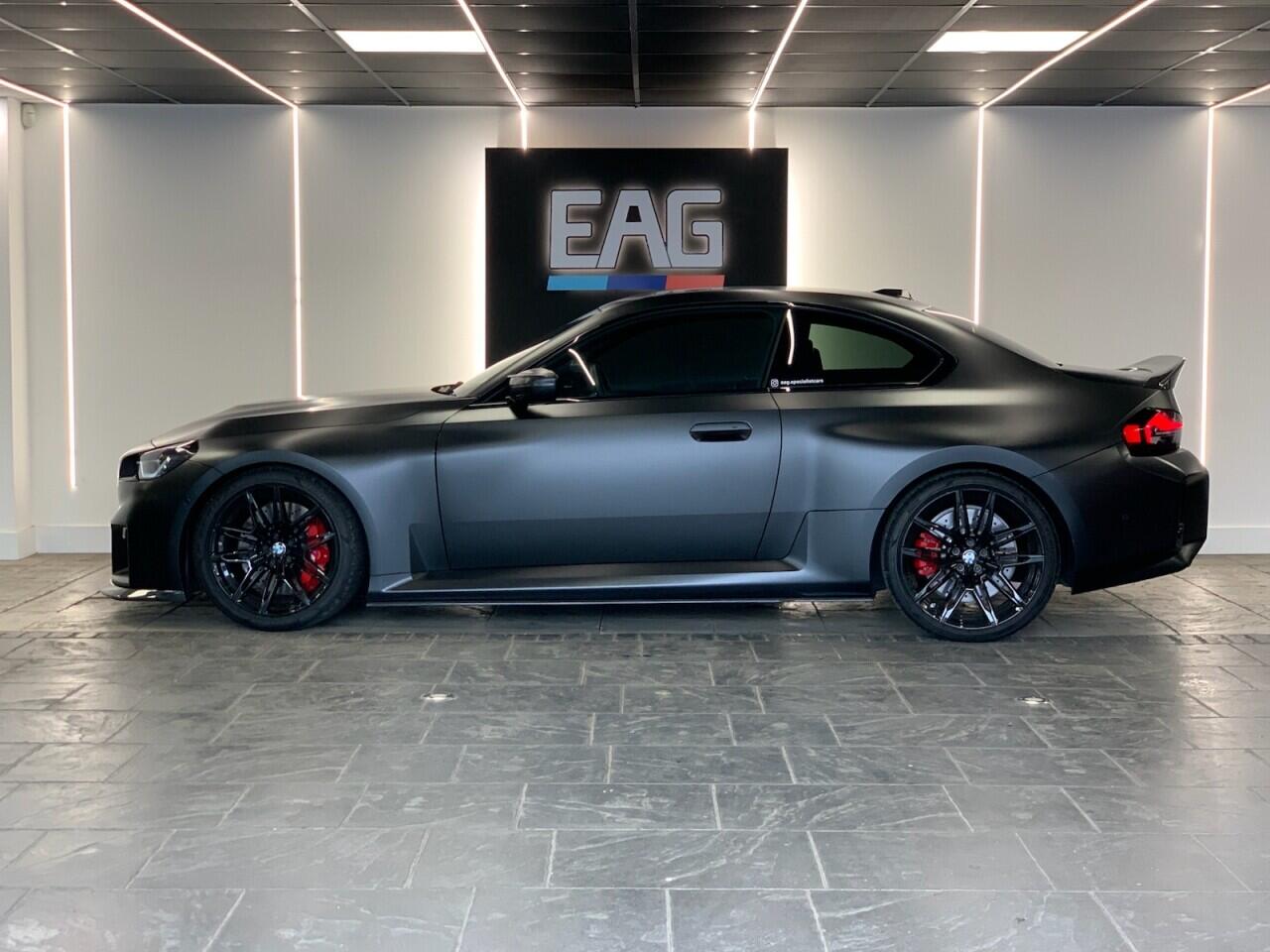 BMW M2 view 3
