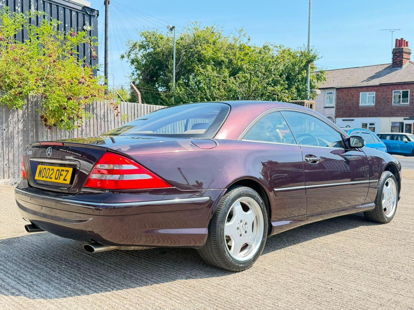 Mercedes-Benz CL view 3
