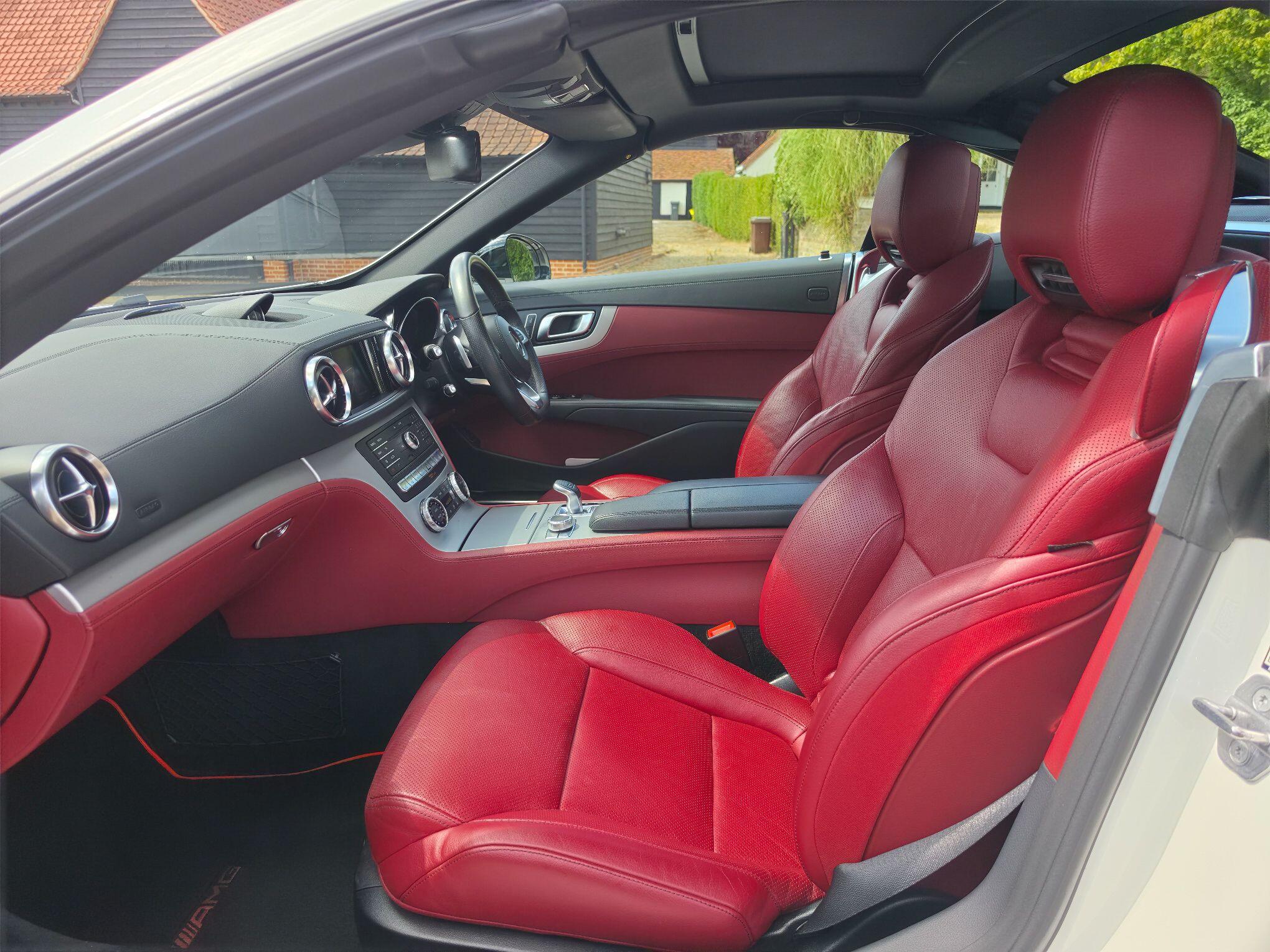 Mercedes-Benz SL view 3