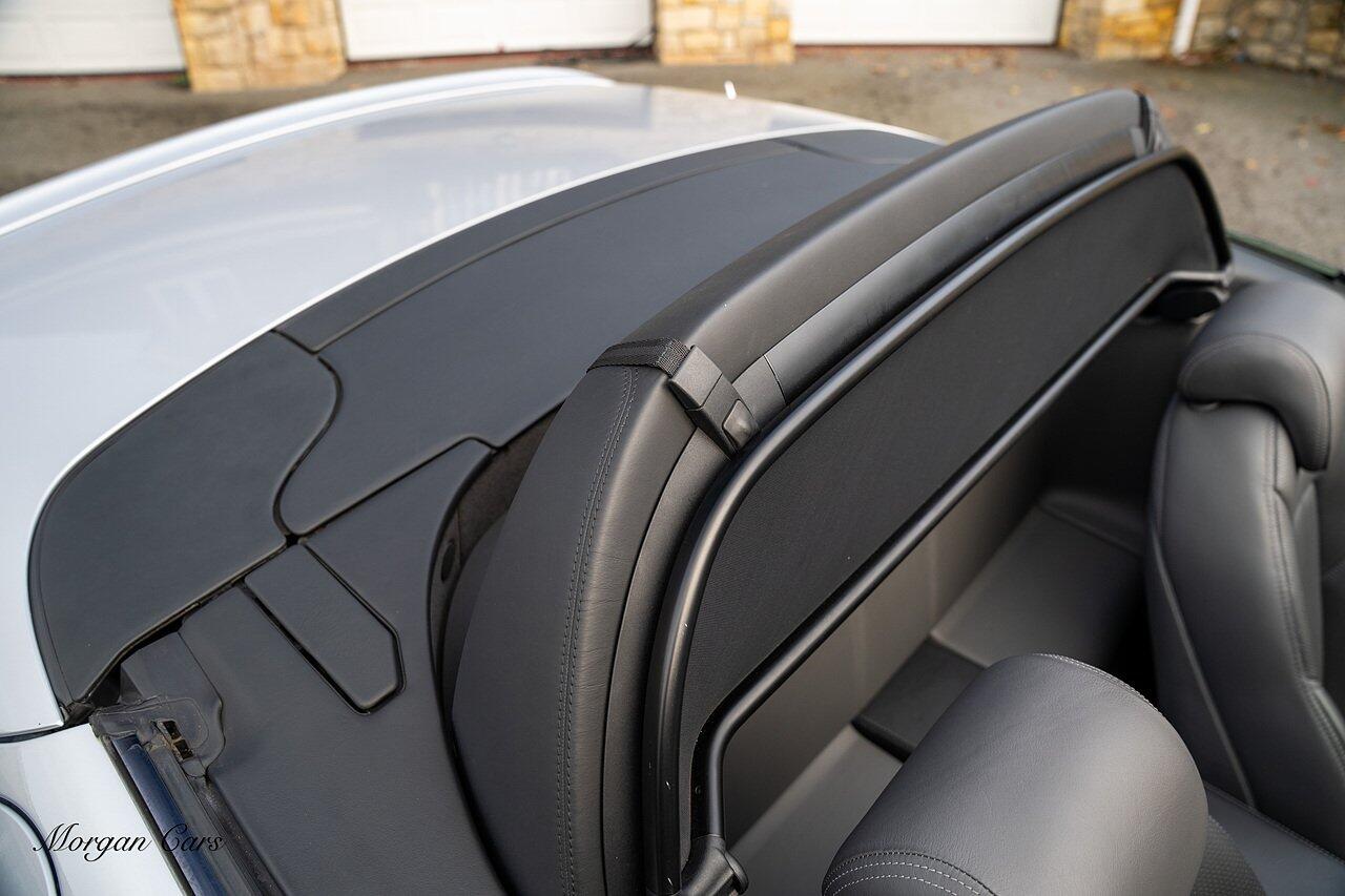 Mercedes-Benz SL view 94