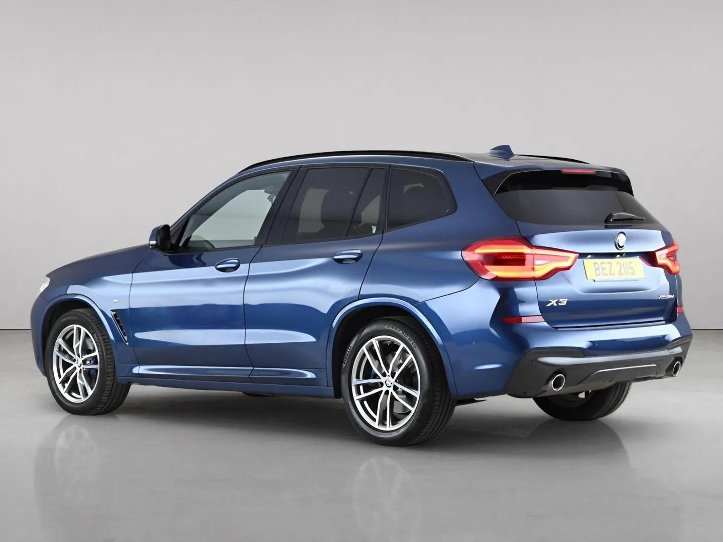 BMW X3 view 5