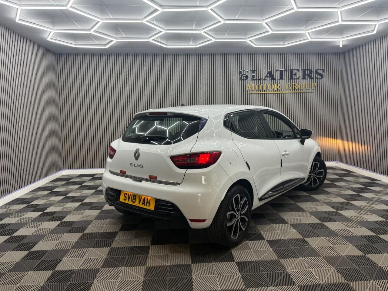 Renault Clio view 28