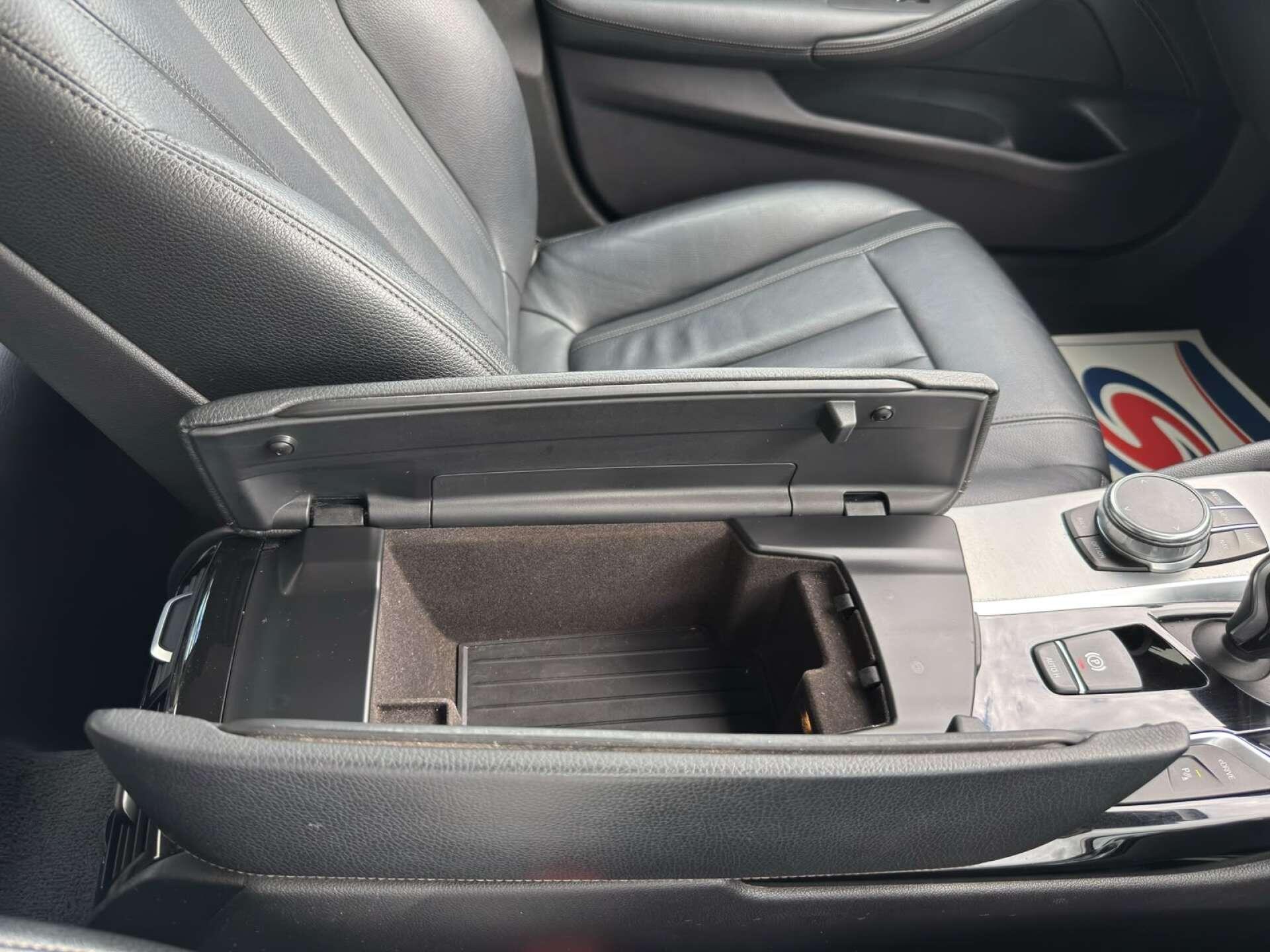 BMW 5 Series view 69