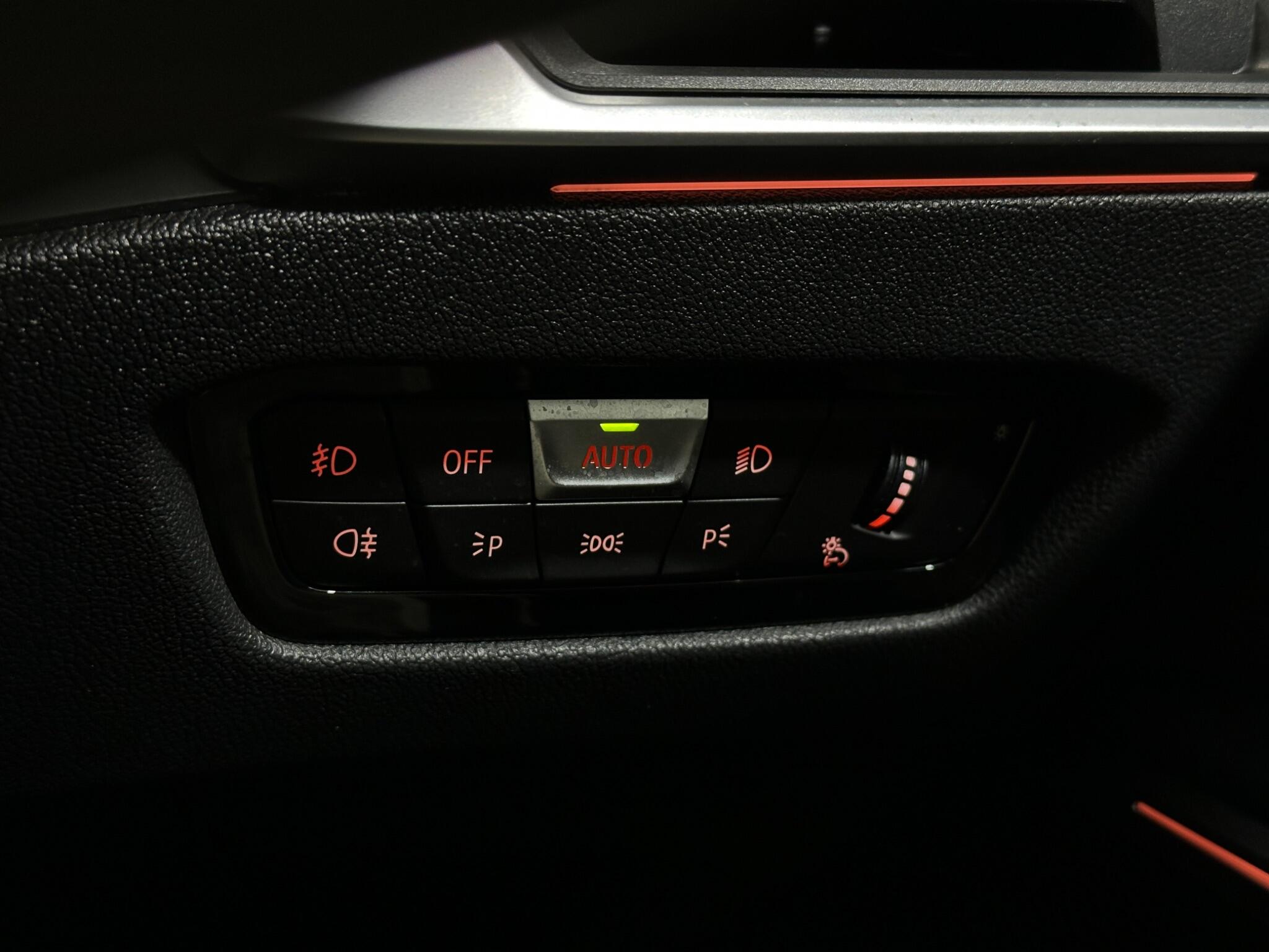 BMW 3 Series view 17