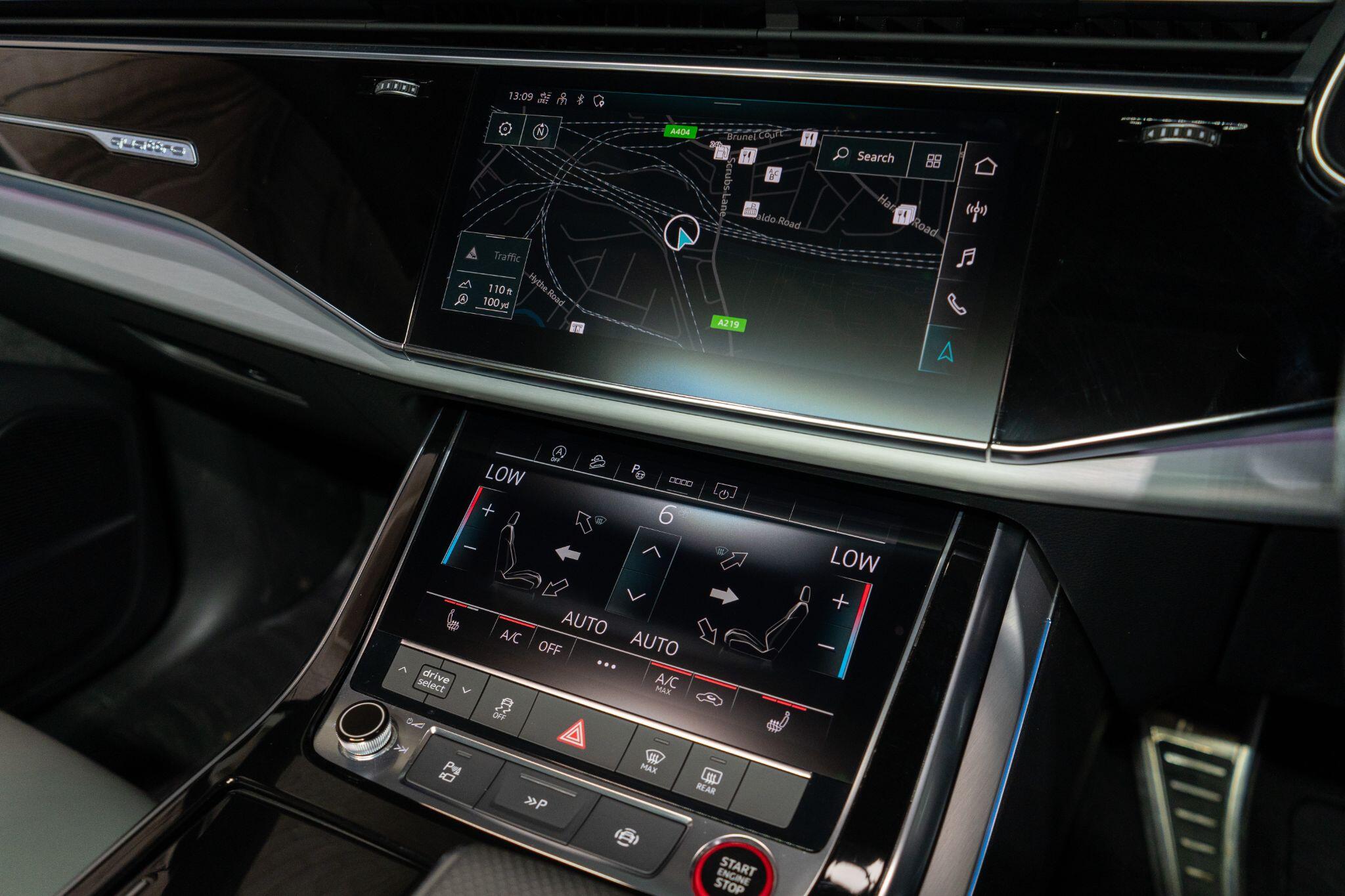 Audi SQ7 view 20