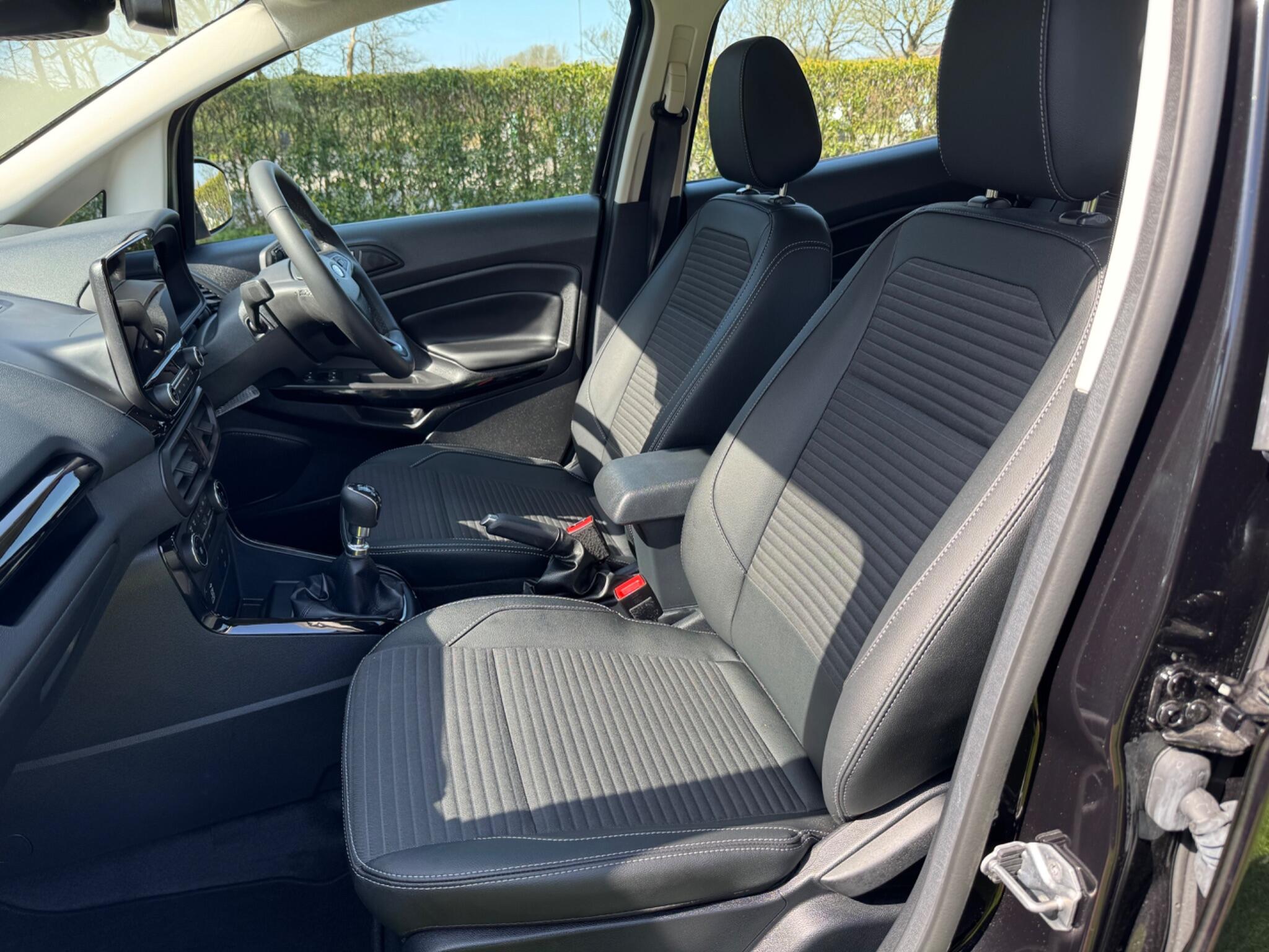 Ford Ecosport view 31