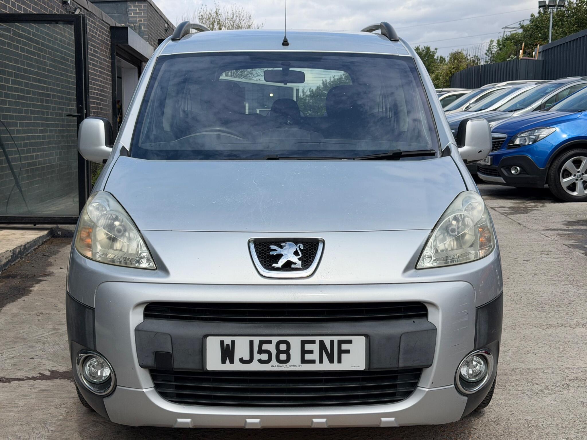 Peugeot Partner Tepee view 2