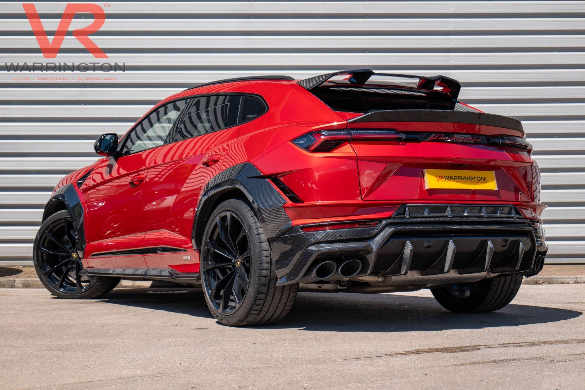 Lamborghini Urus view 16