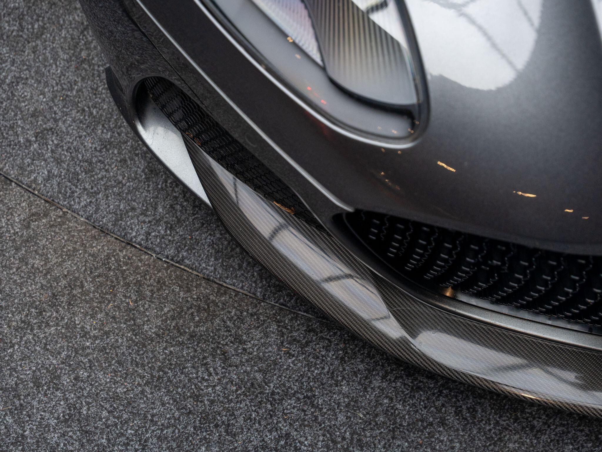 Aston Martin DBS view 11