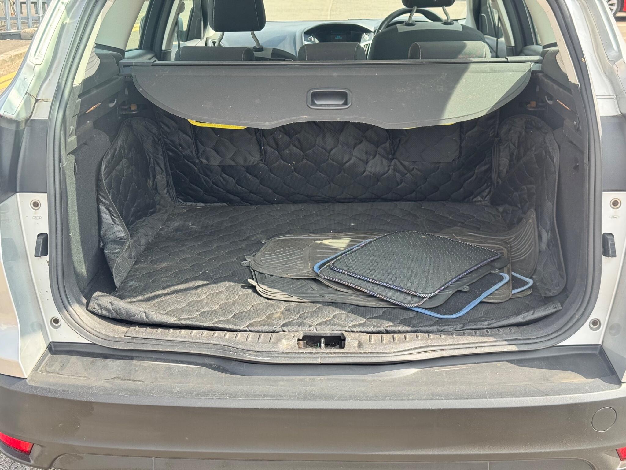 Ford Focus view 34