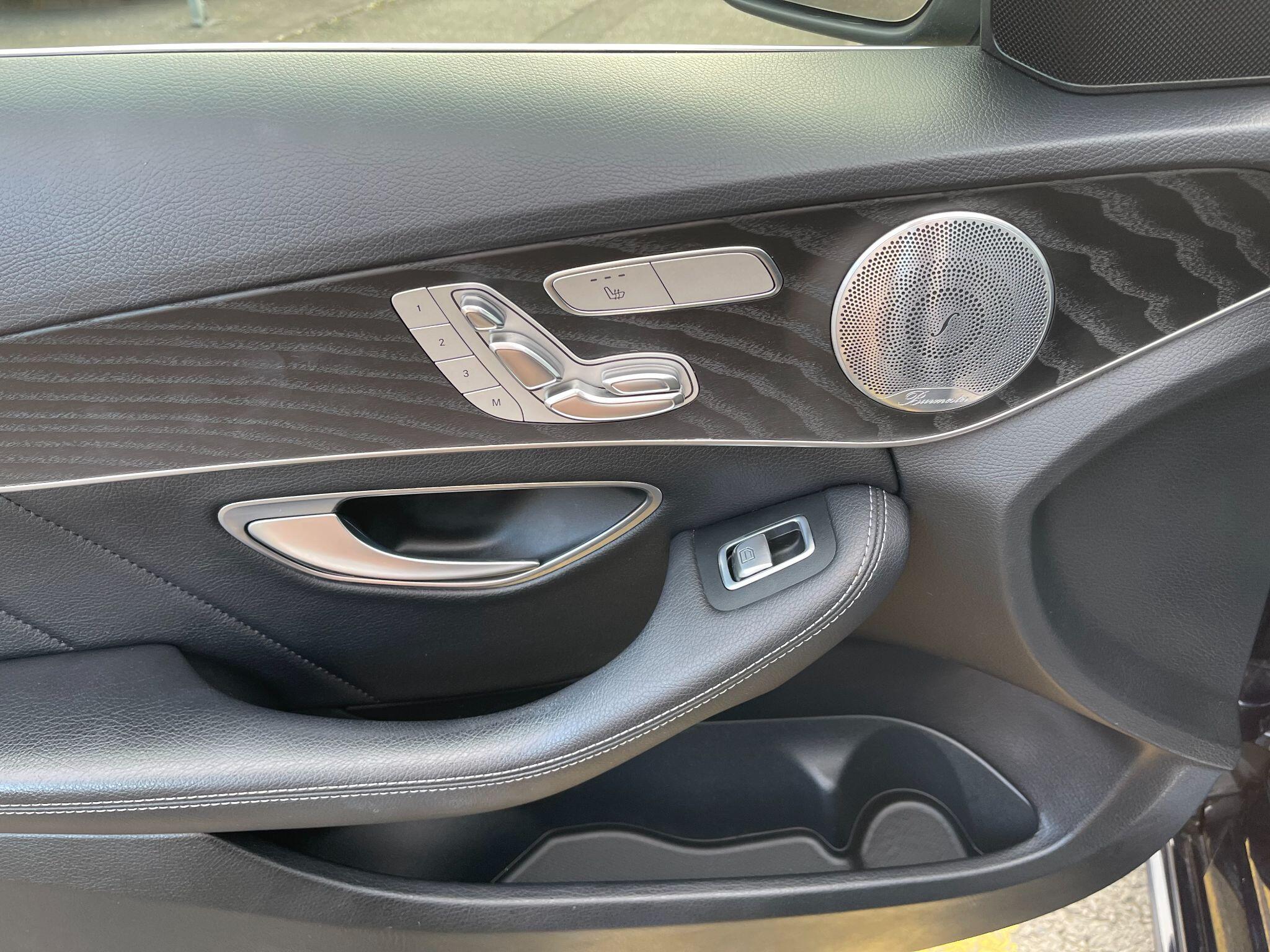 Mercedes-Benz C-Class view 42