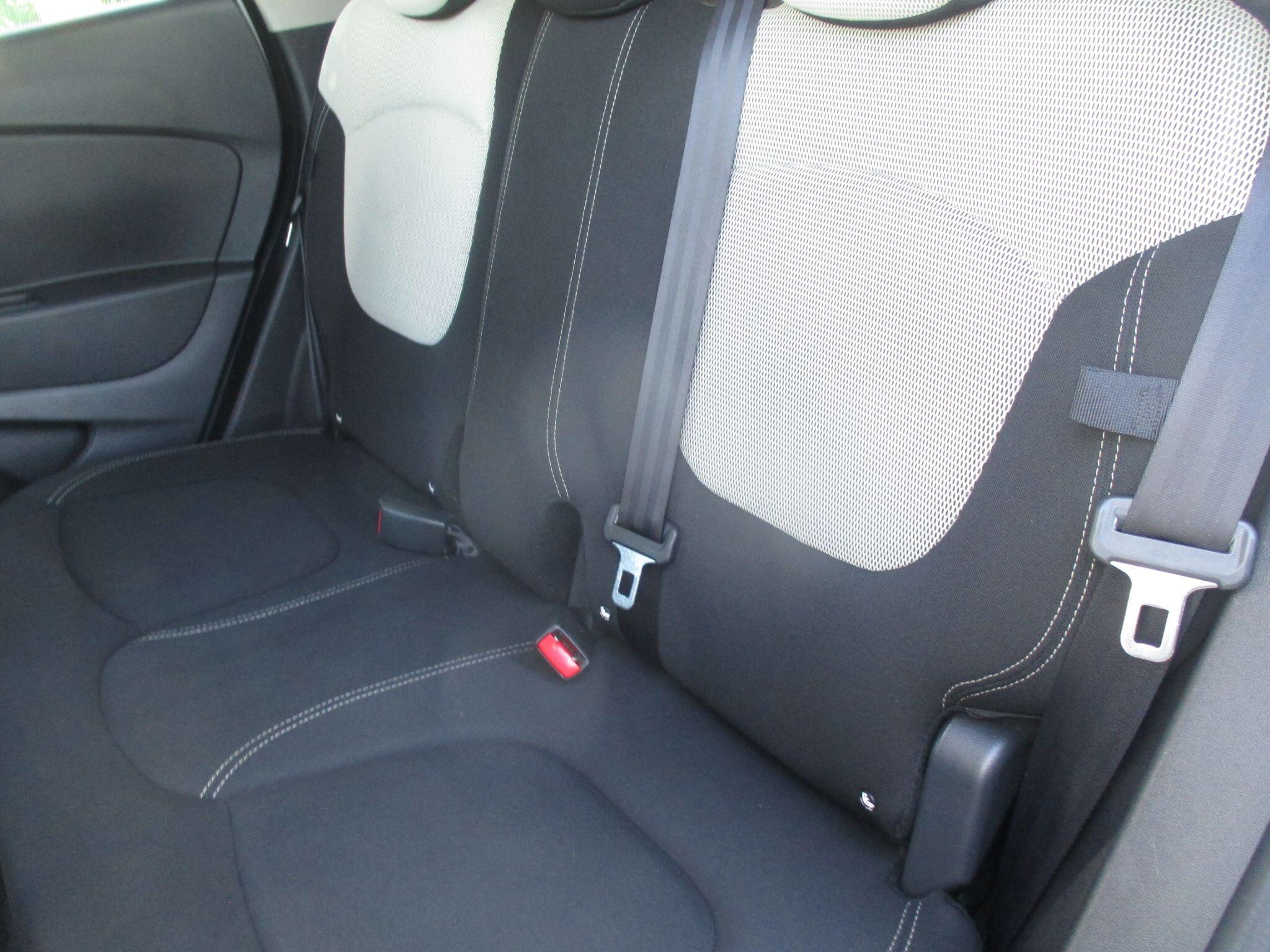 Renault Captur view 30