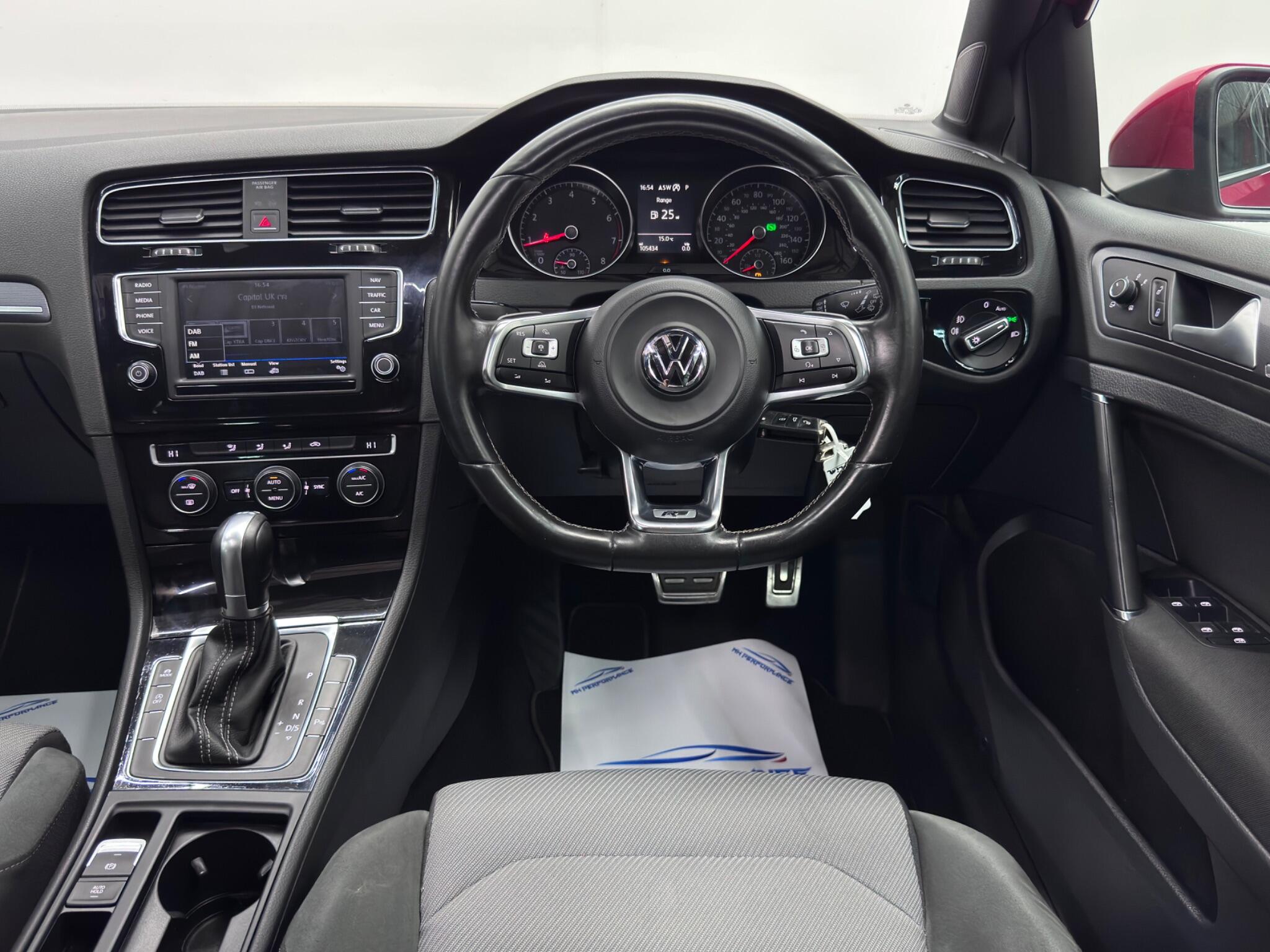 Volkswagen Golf view 21