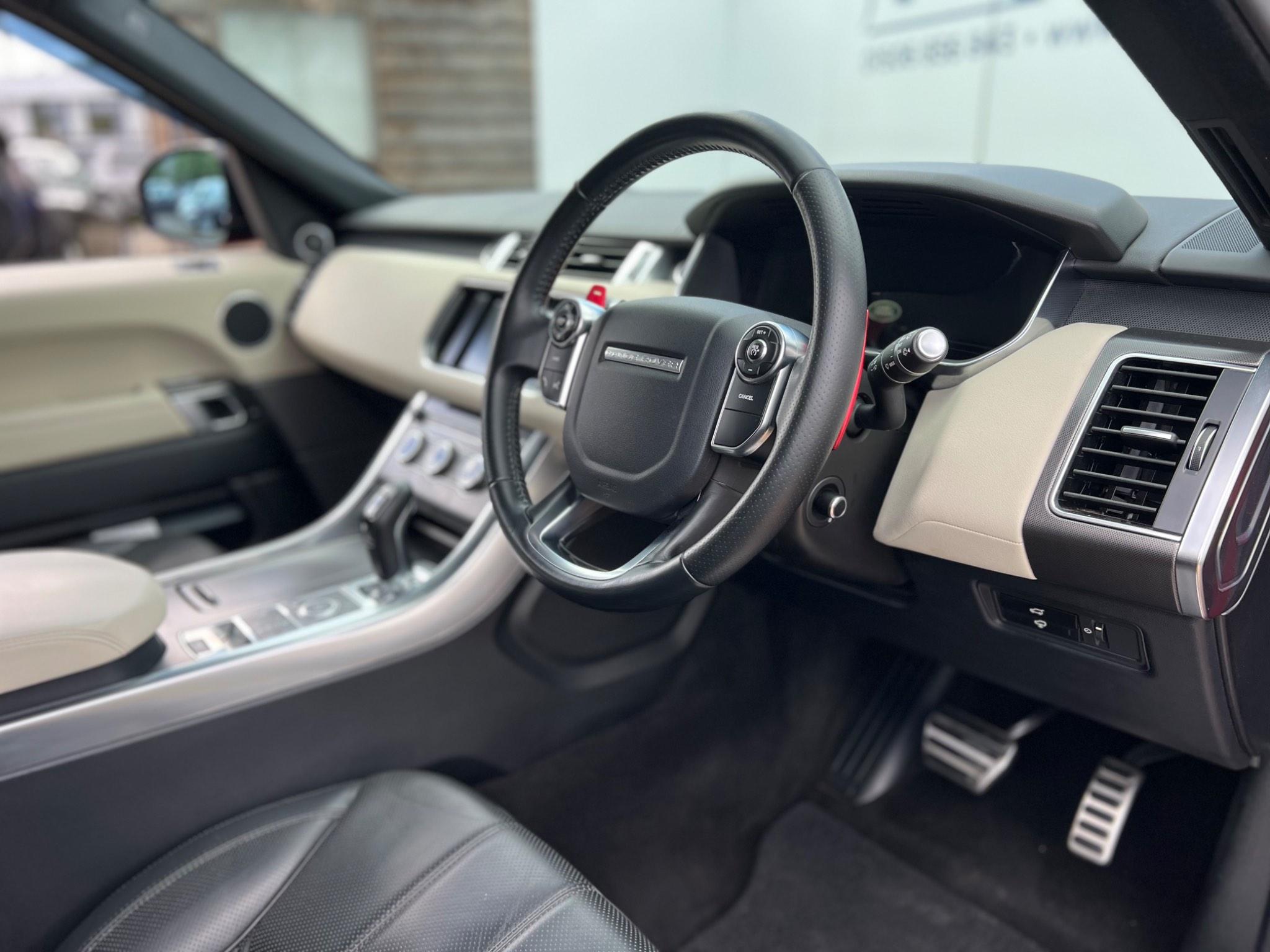 Land Rover Range Rover Sport view 11