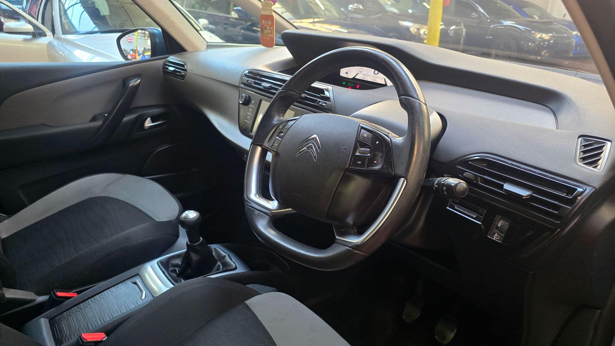 Citroen C4 Picasso view 10